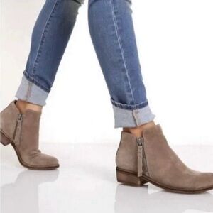 Dolce Vita Sutton Taupe Suede Bootie 8.5
